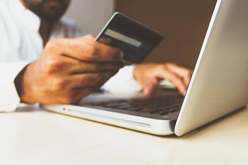 Payment Gateway vs. Payment Processor: Understanding the Ecommerce Stack